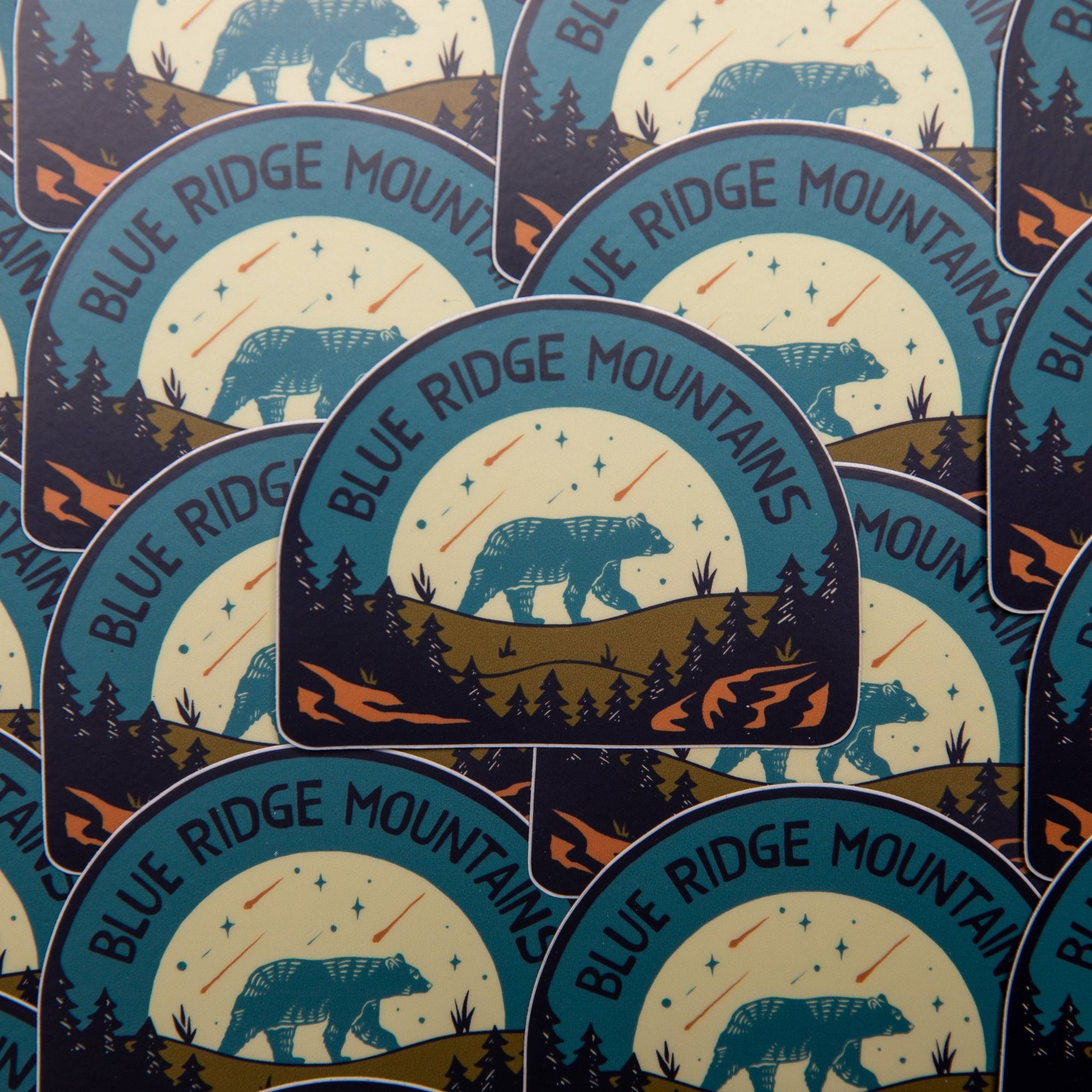 A Blue Ridge Bear - menottees