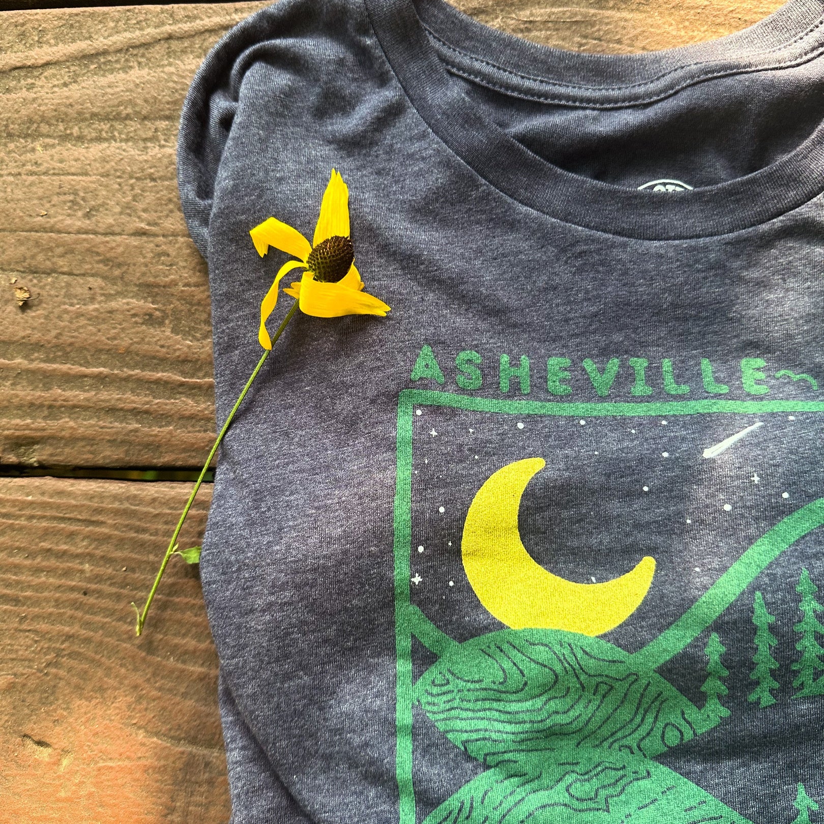 Night Ridge Asheville (The Yellow Moon) - menottees