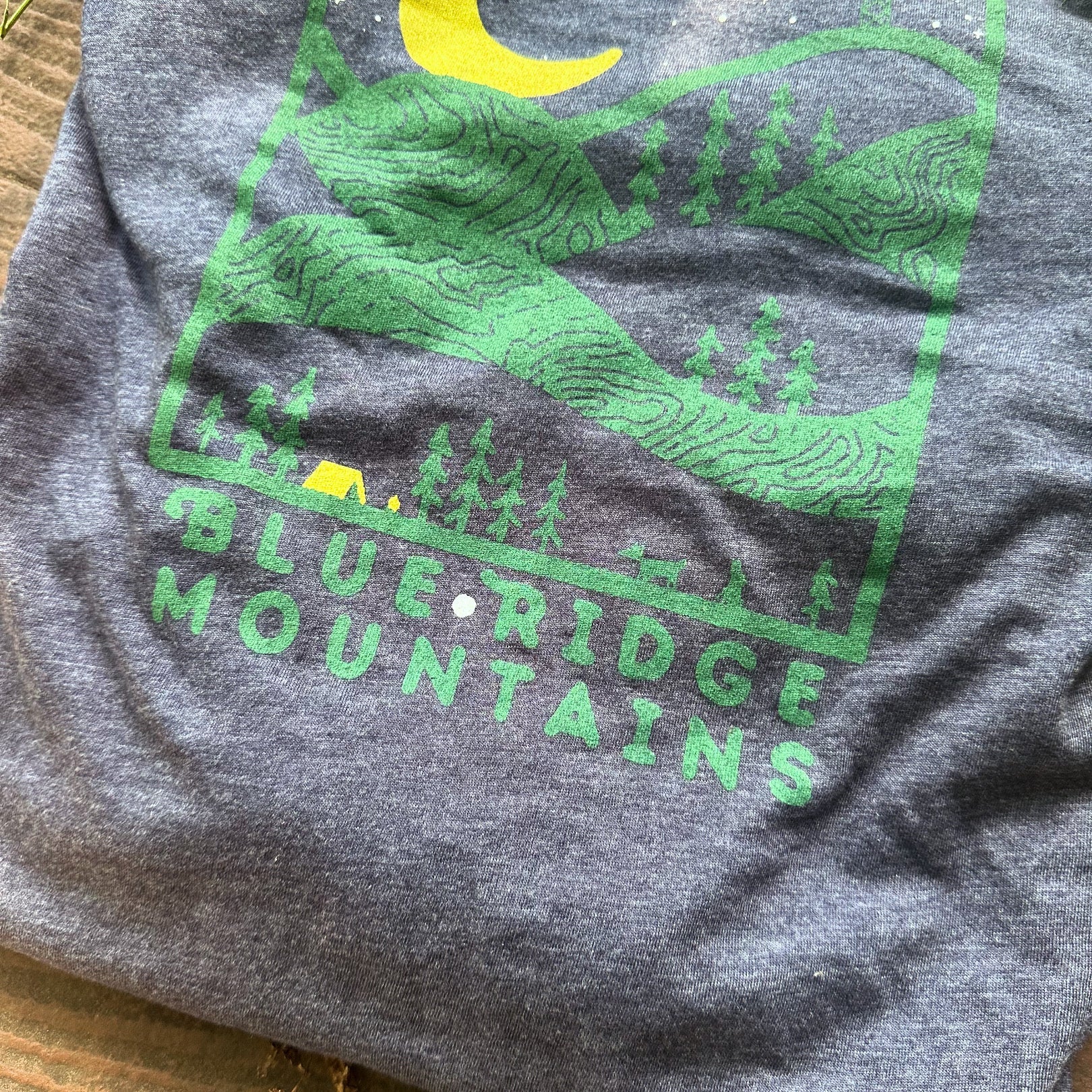 Night Ridge Asheville (The Yellow Moon) - menottees