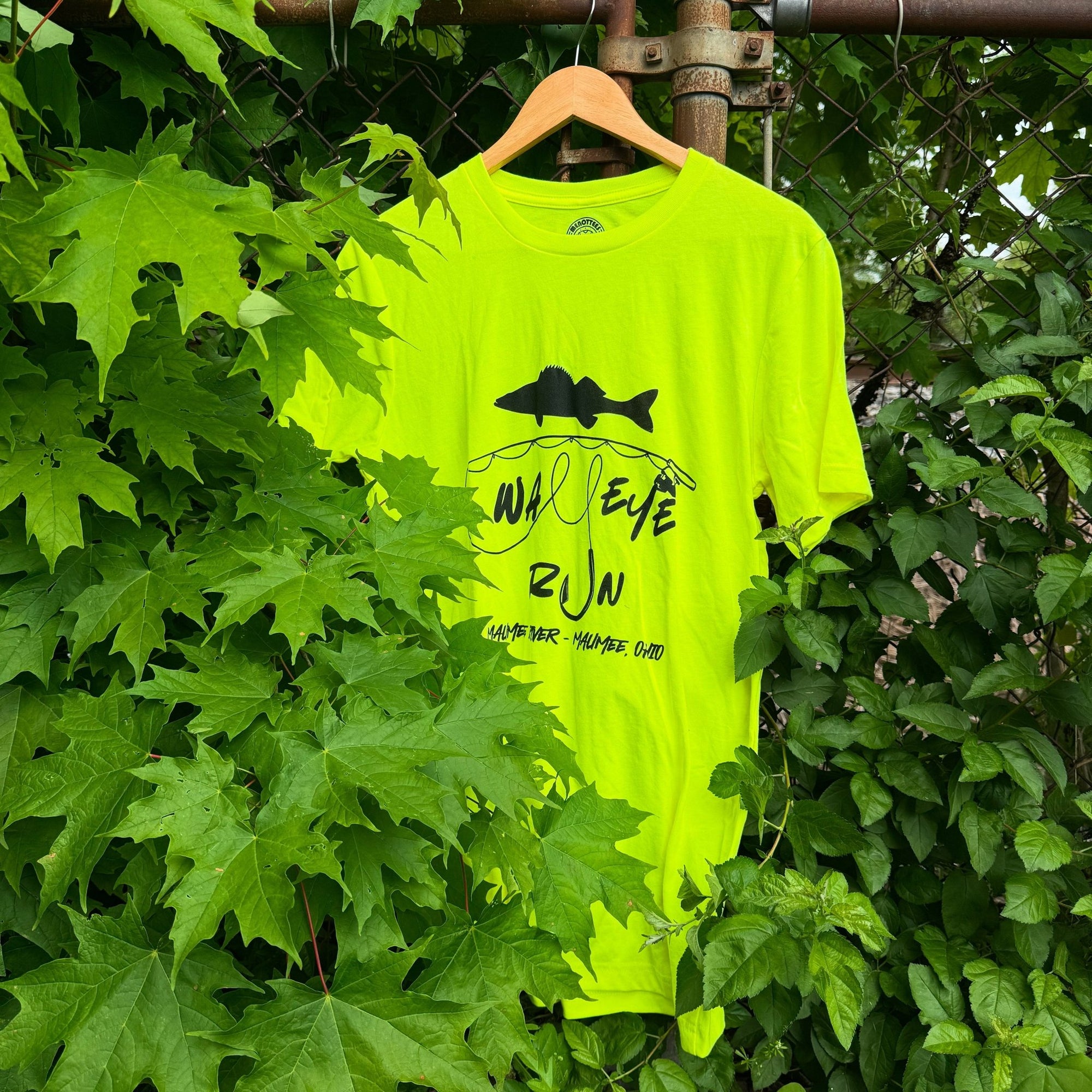 Walleye Run Tee (Yellow) - menottees