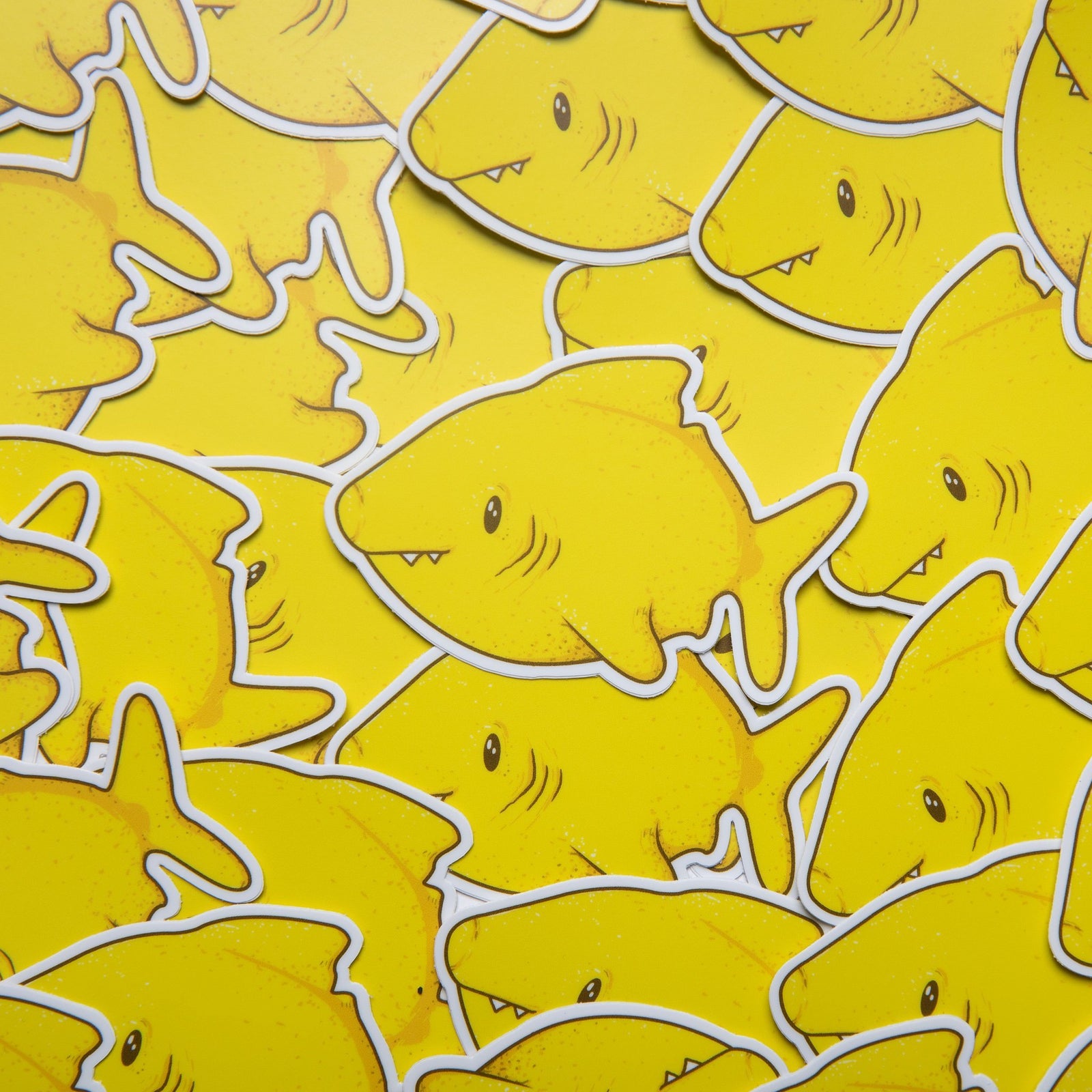 Lemon Shark - menottees