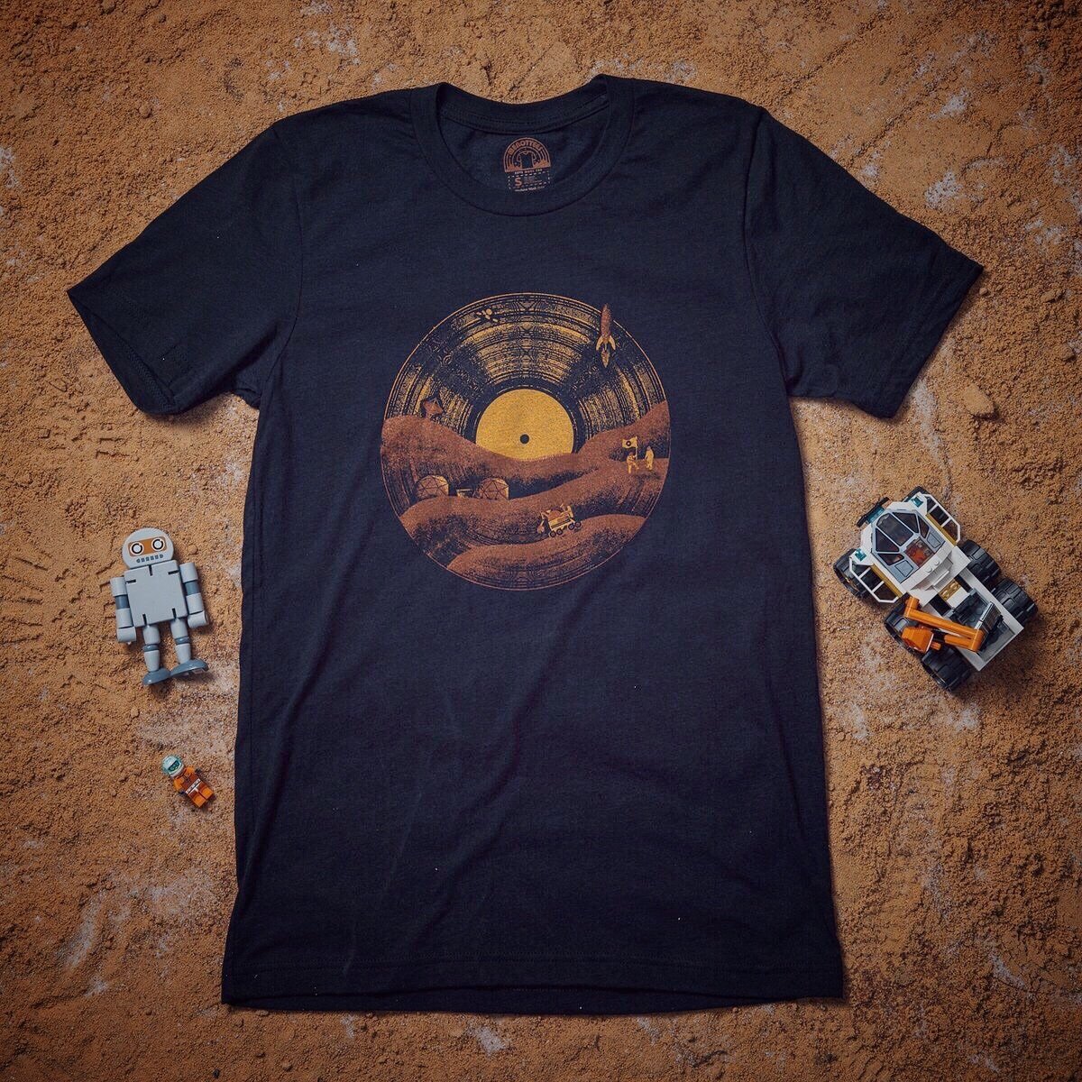 Mars LP - menottees